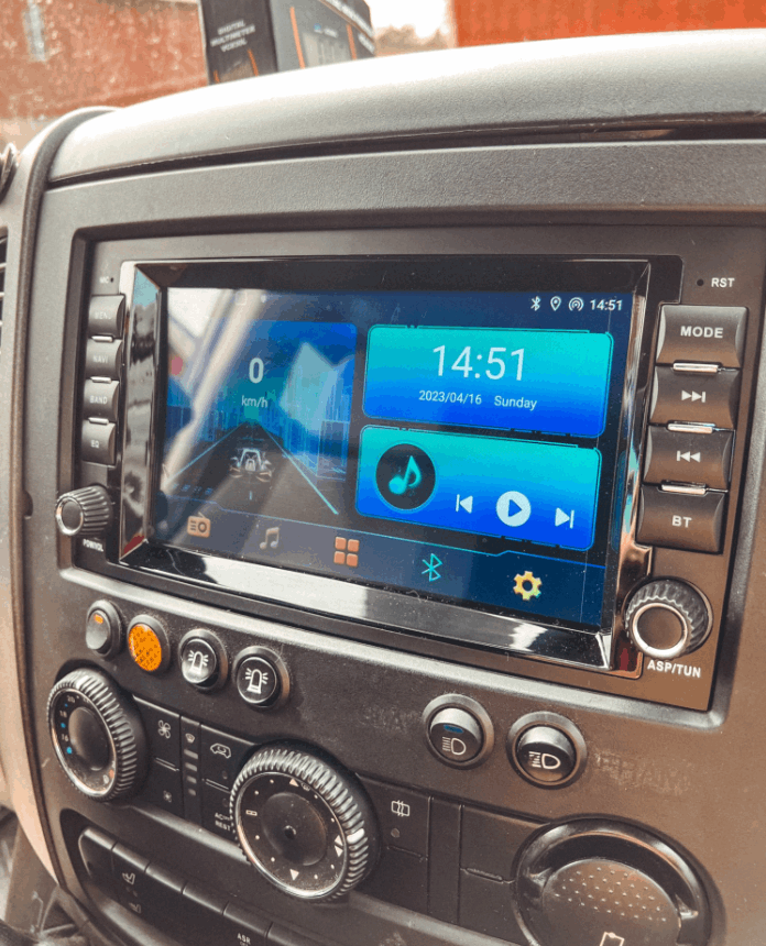 Mercedes Sprinter Van | 2010-2016 | Android Screen