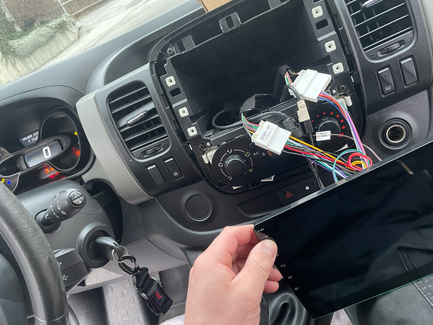 Vauxhall Vivaro | 2015-2018 | Android Screen VMS